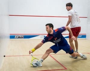 Daryl Selby gets in a great lunge against Eddie Charlton. Picture by JIM NEALE